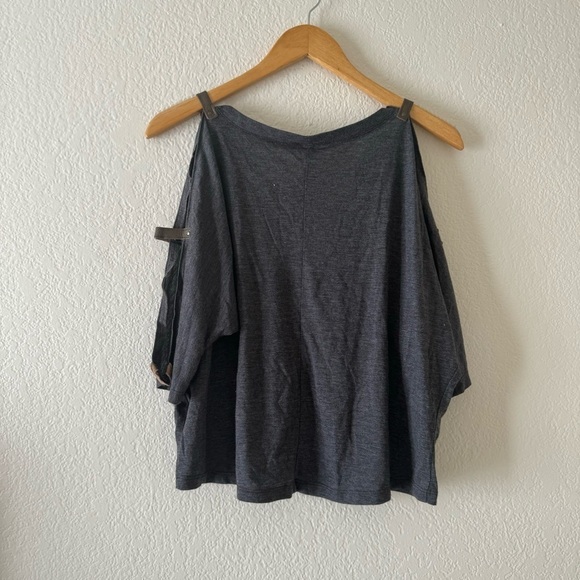 Salva eshop handmade top with leather straps - Picture 4 of 4